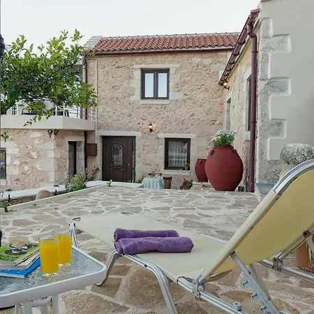 Smaragda Stone *