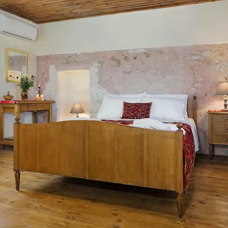 Smaragda Stone Holiday home *